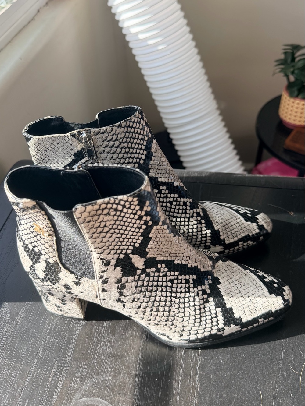 Calvin Klein Fiona Snakeskin Ankle Boots – Women’s 8.5